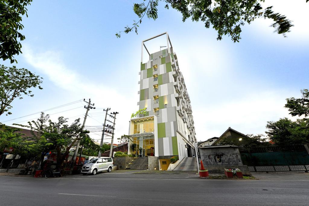 Whiz Hotel Pemuda Semarang Luaran gambar
